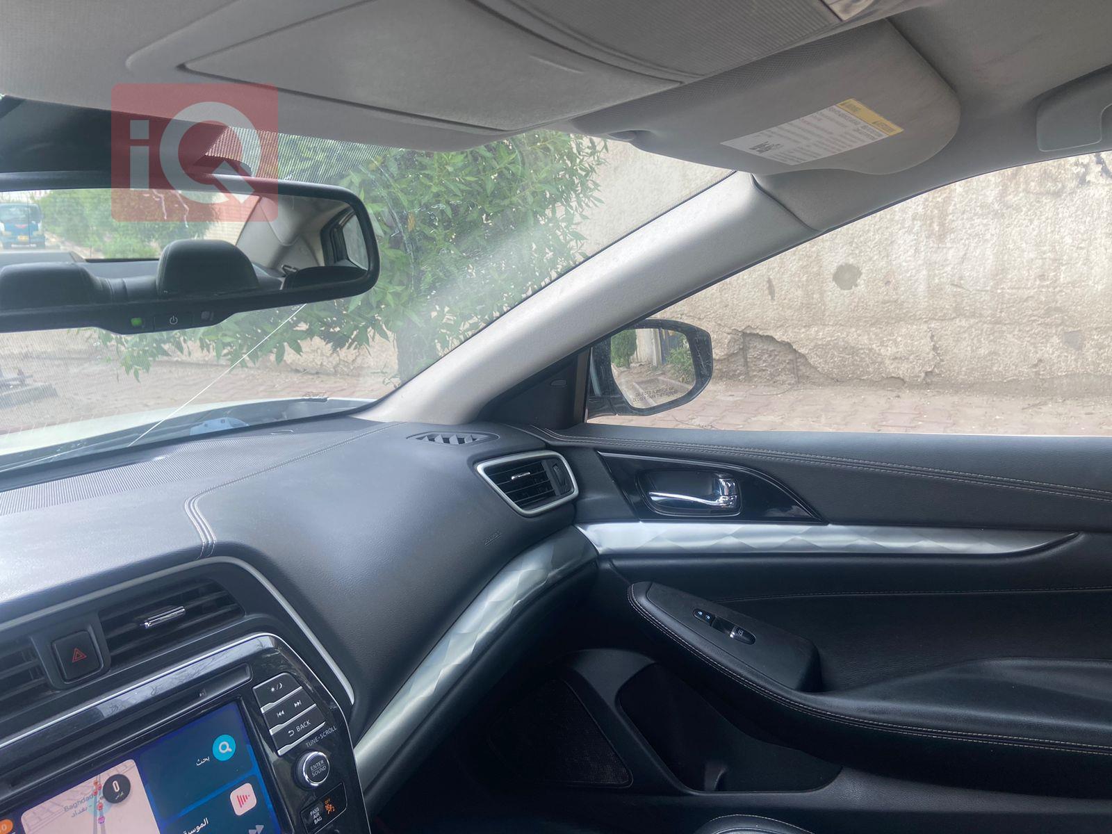 نيسان ماكسيما